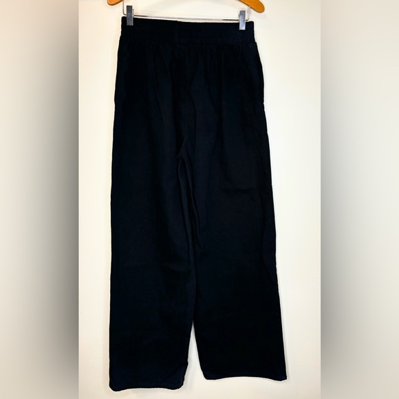 NWT Madison Beer X Boohoo Collab Black Wide Leg Joggers Size Women's US 10 - Picture 2 of 9